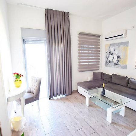 Rothschild 1929 Luxury Apartments Hotel Хайфа Екстериор снимка