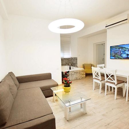 Rothschild 1929 Luxury Apartments Hotel Хайфа Екстериор снимка